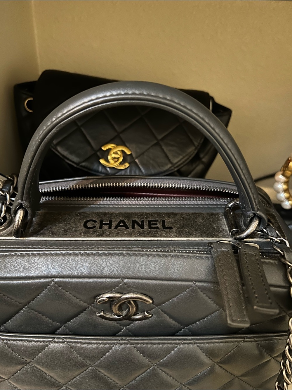 Chanel Trendy Bowling Leather Top-Handle Shoulder Bag - Picture 2 of 16
